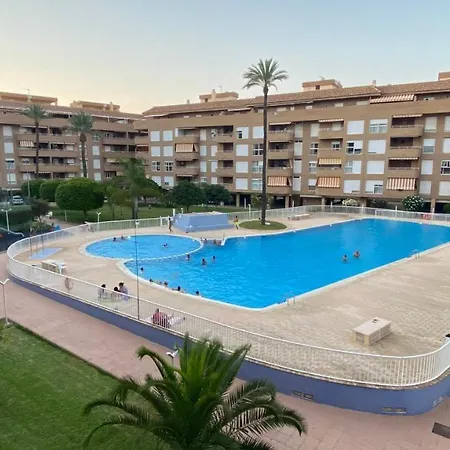 Precioso En Urb Puerto Con A/c * Dénia
