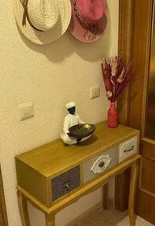 Apartamento Precioso En Urb Puerto Con A/c *